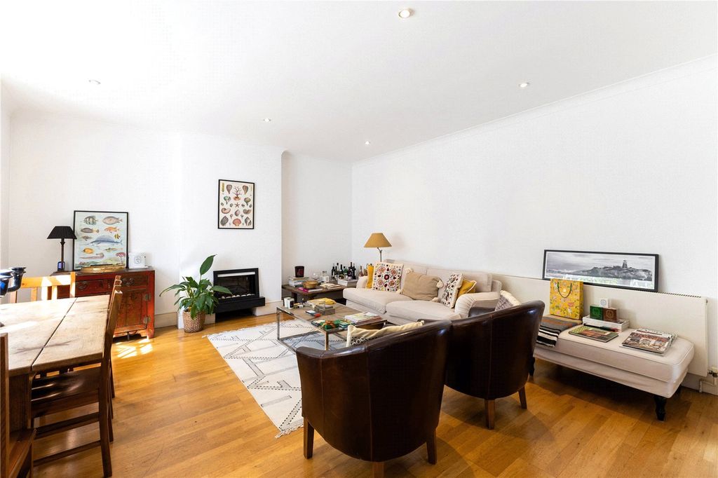 Property photo 3 of 8 Picture No. 06