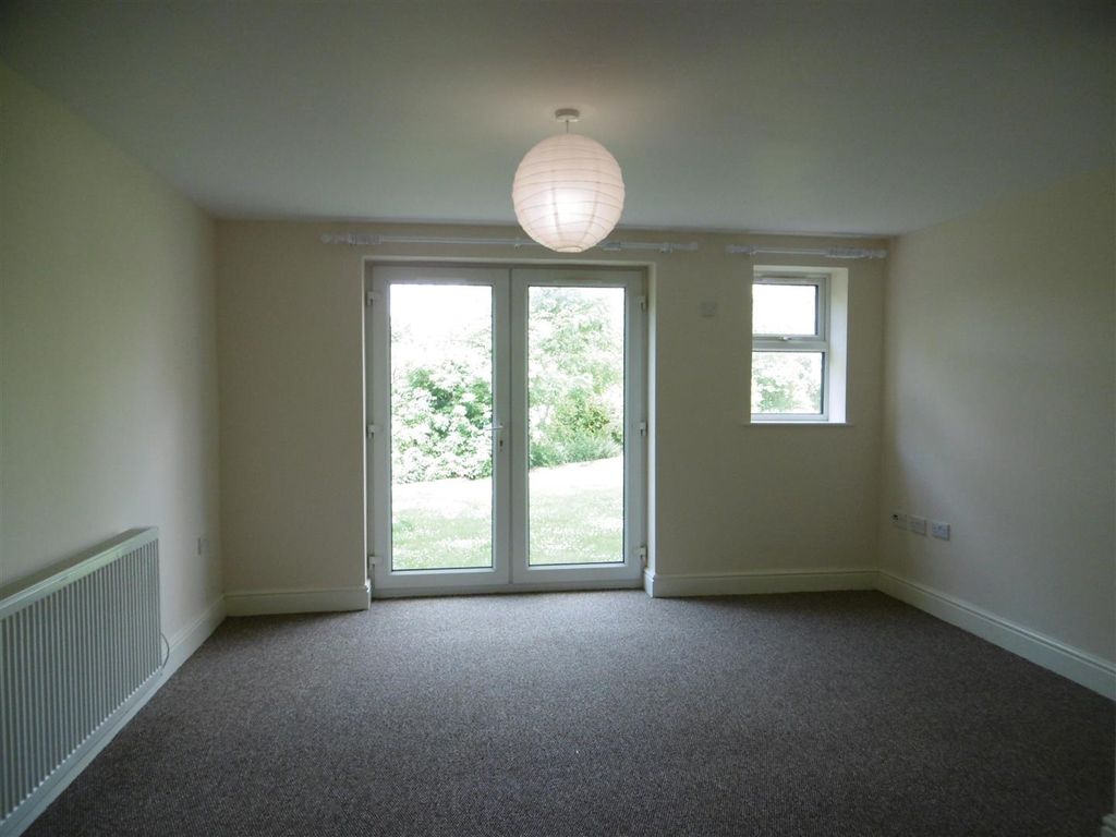 Property photo 2 of 7