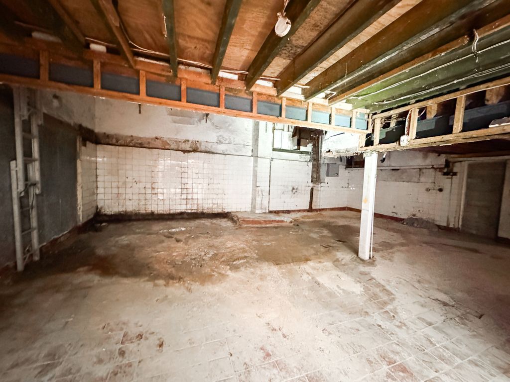 Property photo 2 of 12 Photo 4