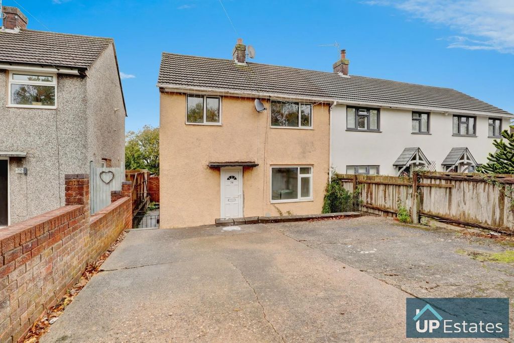 Property photo 1 of 11 Front Aspect