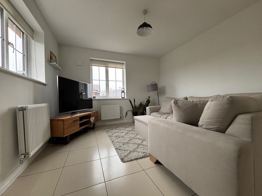 Property photo 2 of 8 Img_7322