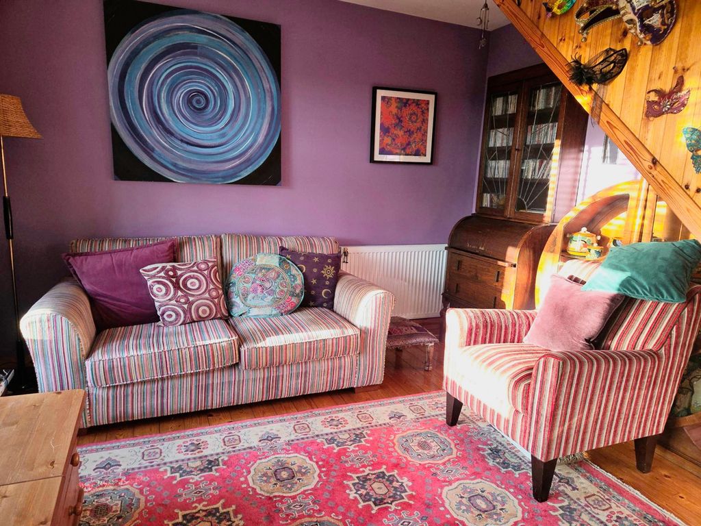 Property photo 2 of 24