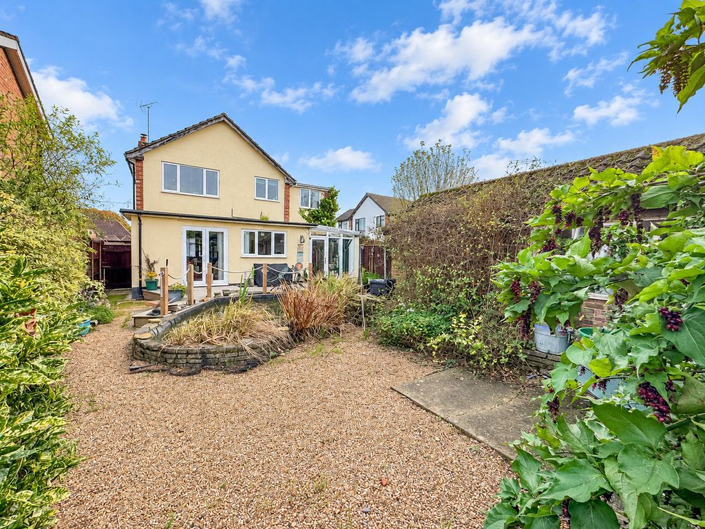 Property photo 2 of 19