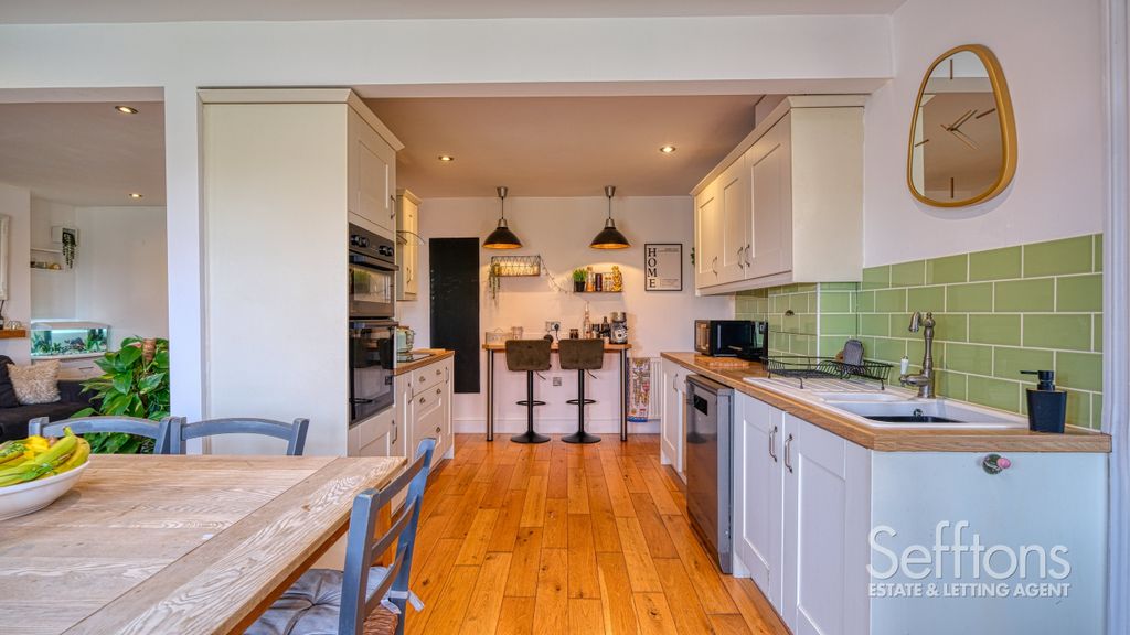 Property photo 3 of 29 Dscf5196_1