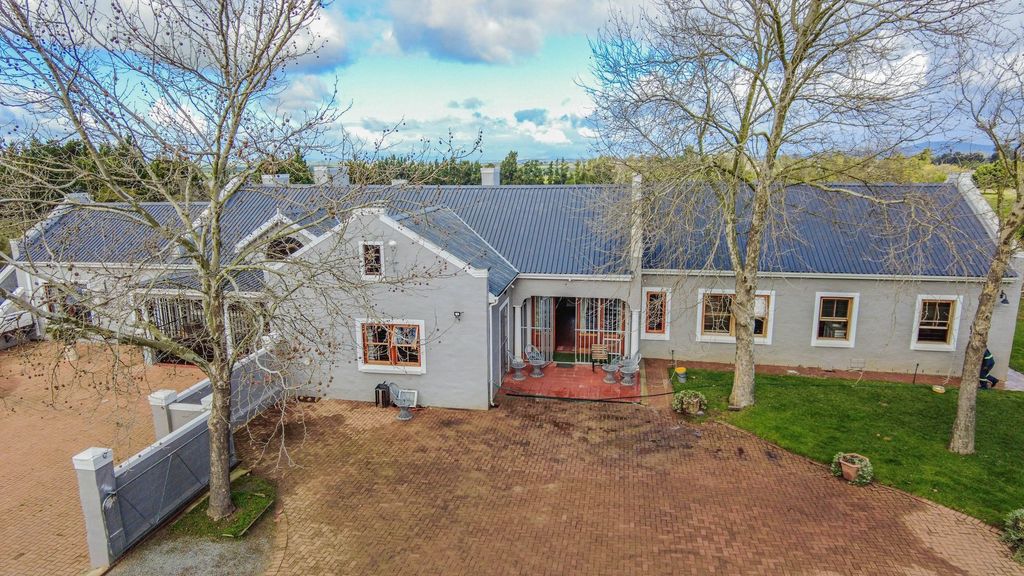 Property photo 1 of 36