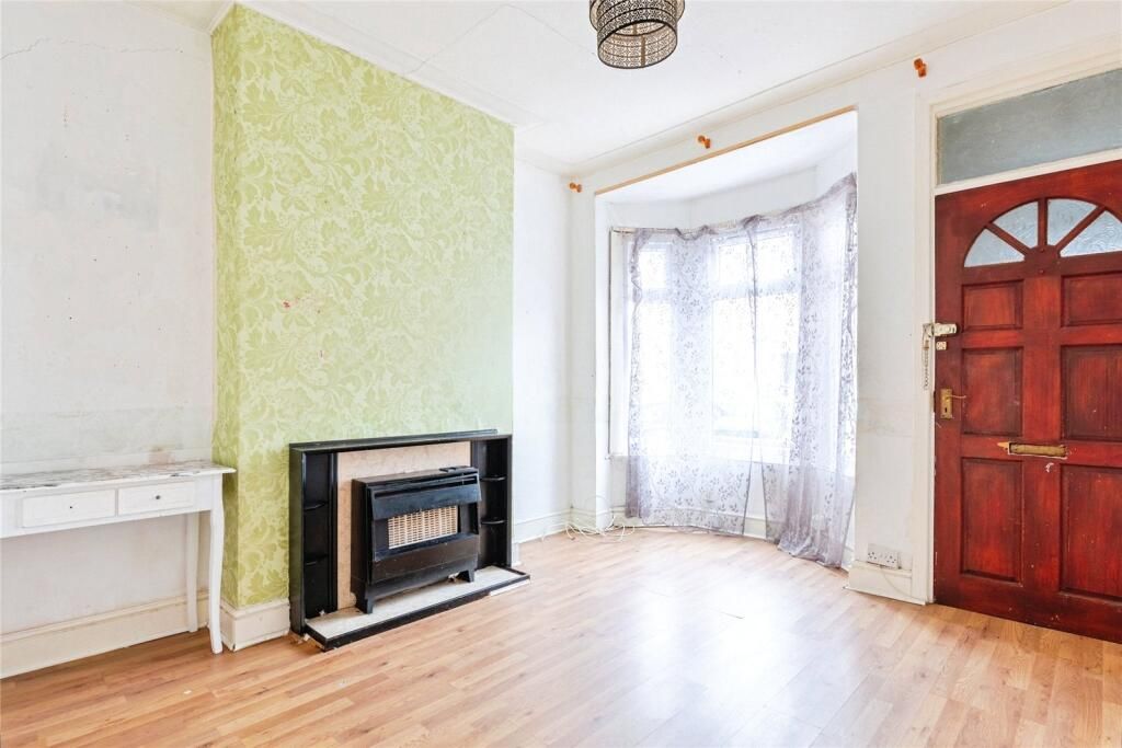 Property photo 3 of 14