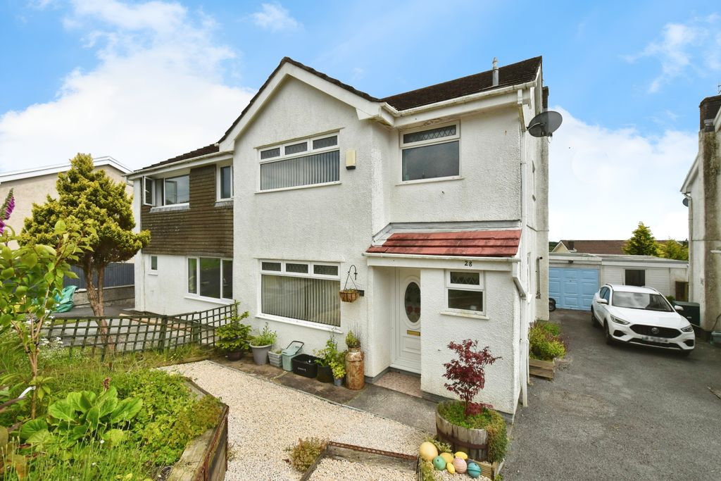 Property photo 1 of 17 Photography