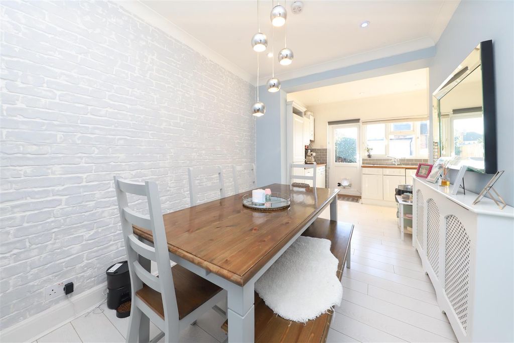 Property photo 2 of 17 Dining