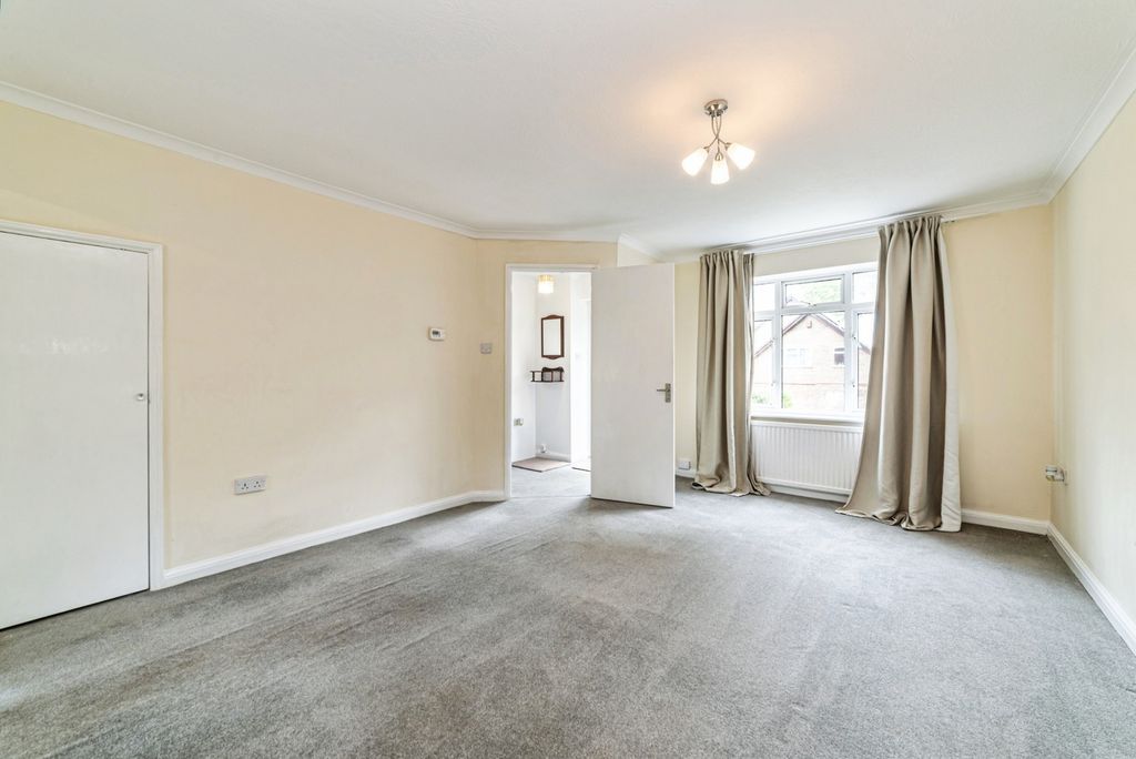 Property photo 3 of 26 Pbox-Img.Jpg