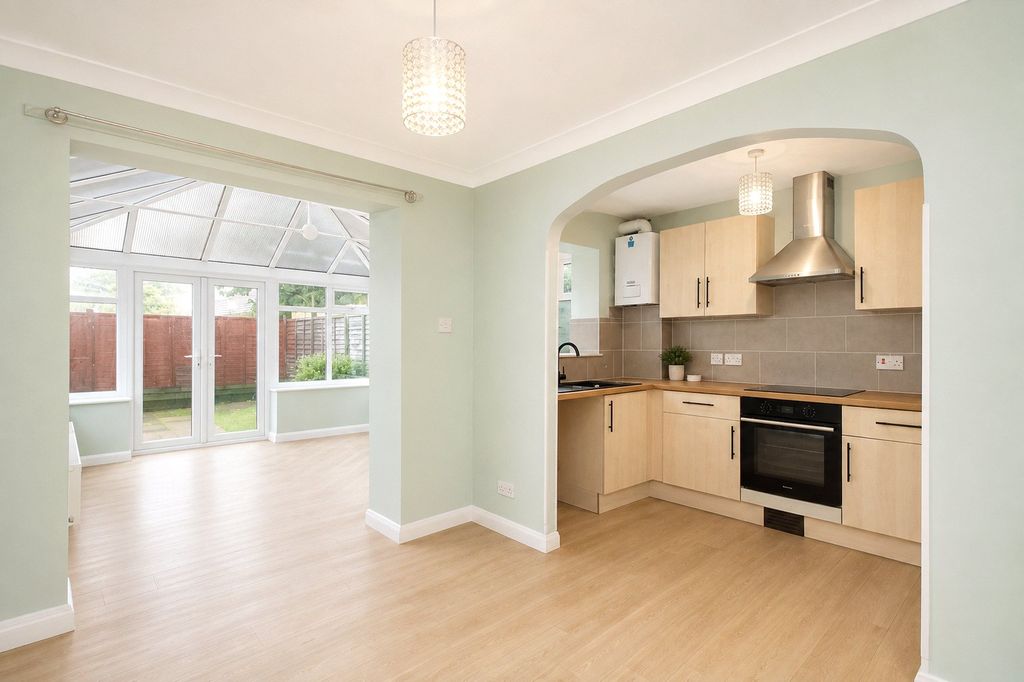 Property photo 2 of 18 Picture No. 06
