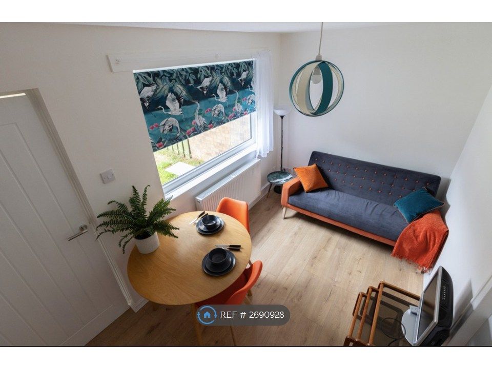 Property photo 3 of 24