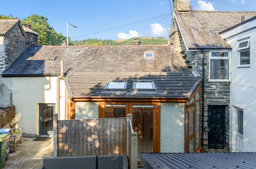 Property photo 3 of 27 1492705-5-6A57Ea1...