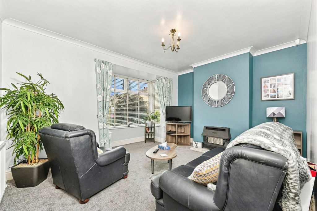 Property photo 2 of 21