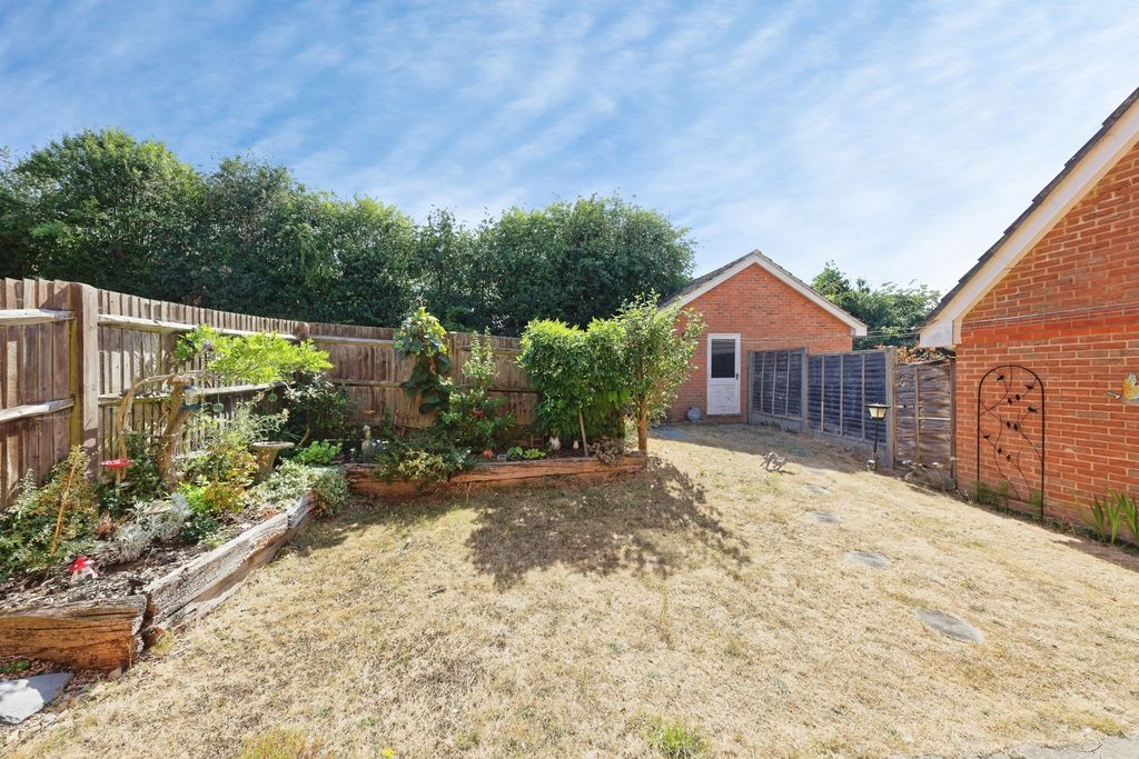 Property photo 3 of 22 Pbox-Img.Jpg