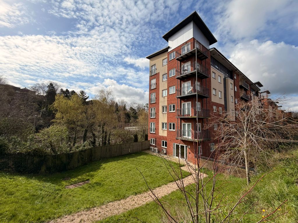 Property photo 1 of 9