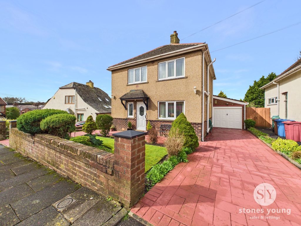 Property photo 1 of 27