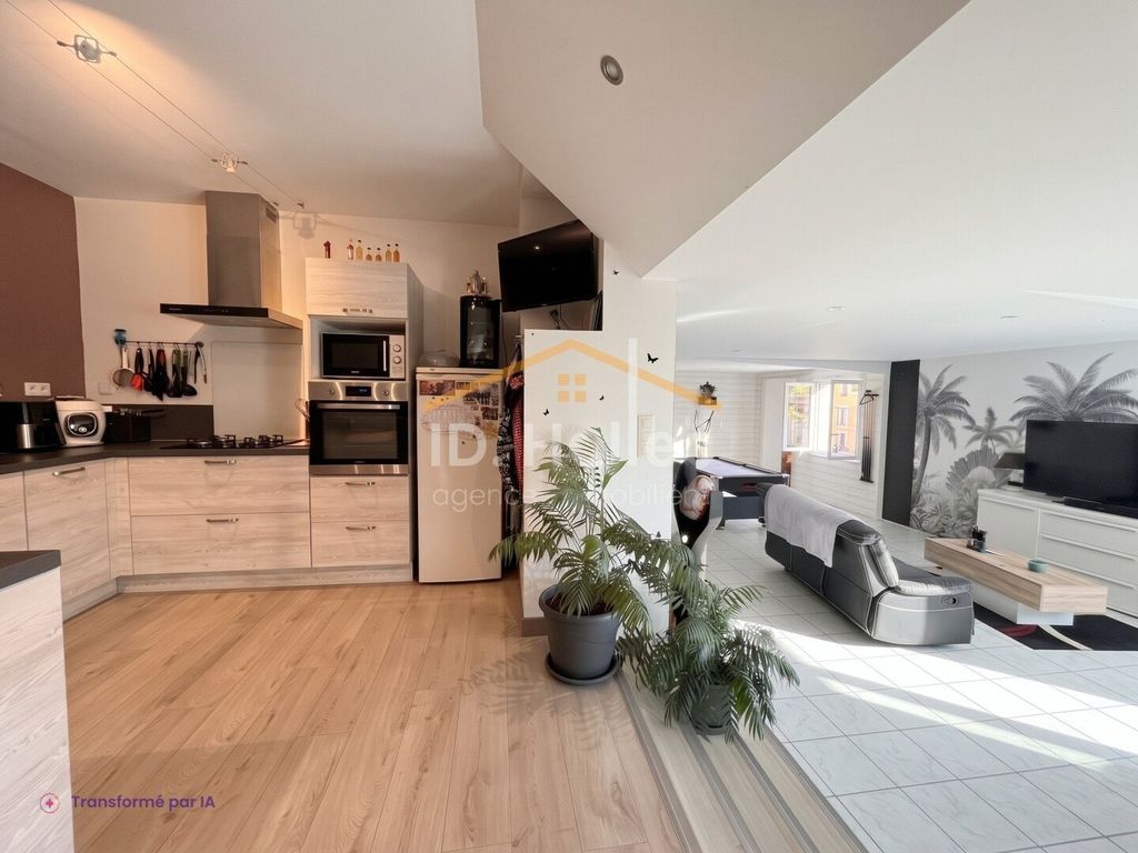 Property photo 1 of 12 For Sale - Renaze