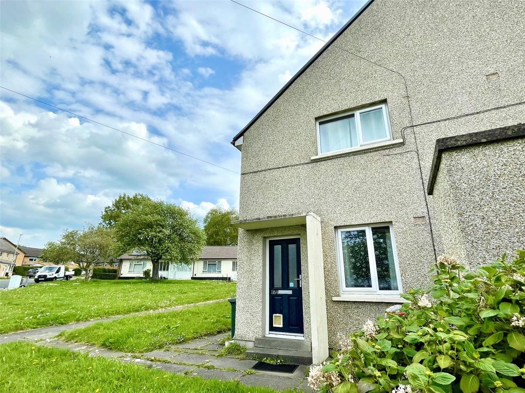 Property photo 1 of 11 External