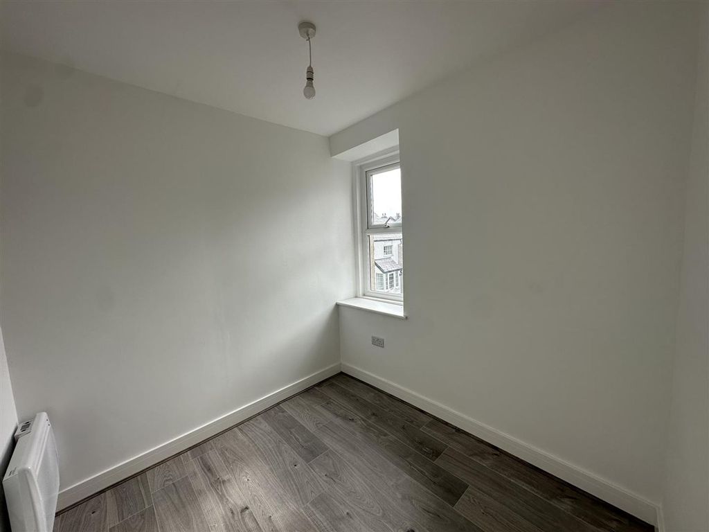 Property photo 3 of 3