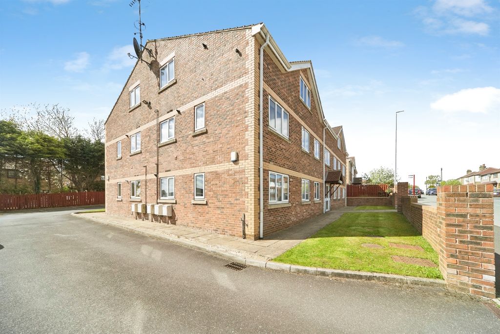 Additional image 14 of 3 bed flat for saleOwlcotes Road, Pudsey LS28