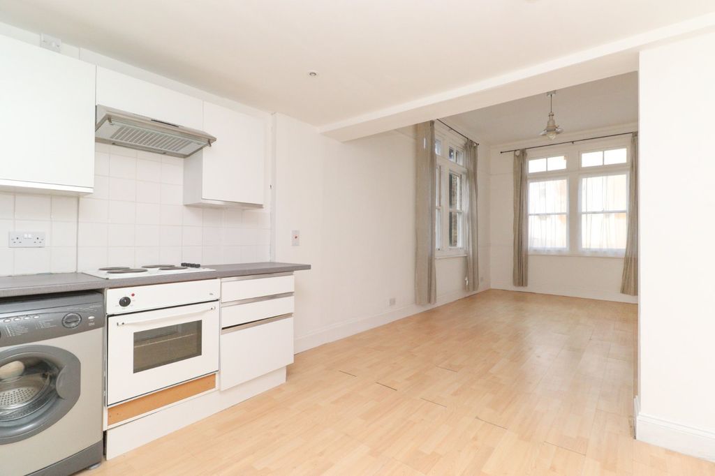 Property photo 2 of 10 Picture 2