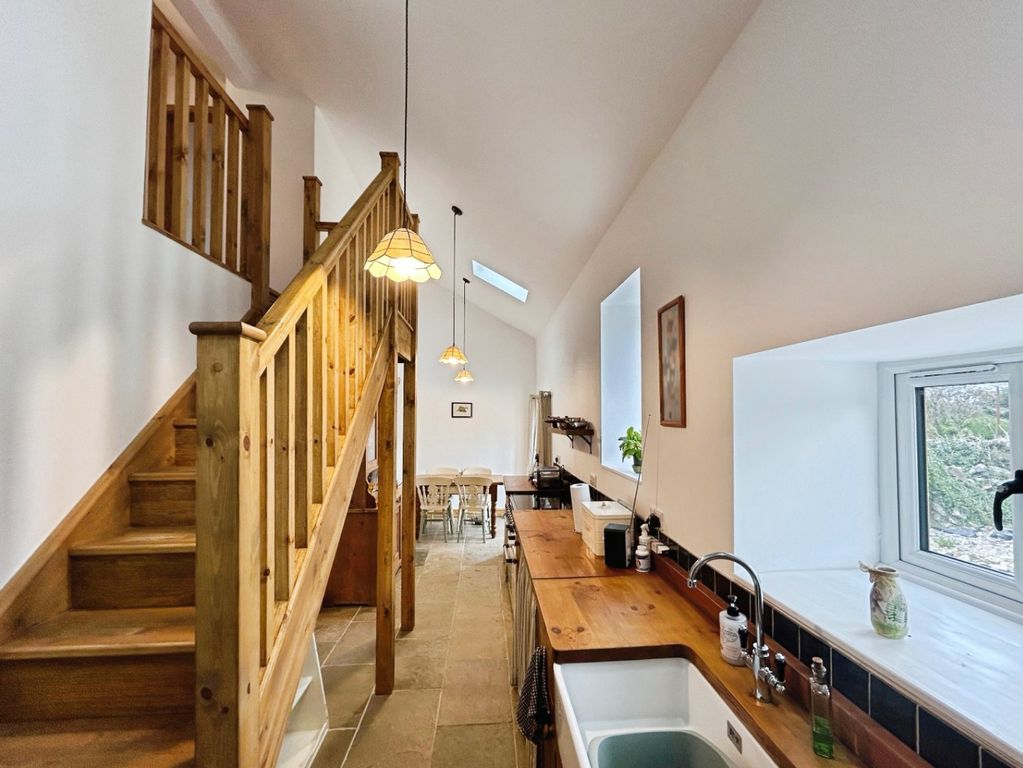 Property photo 2 of 22 5020765