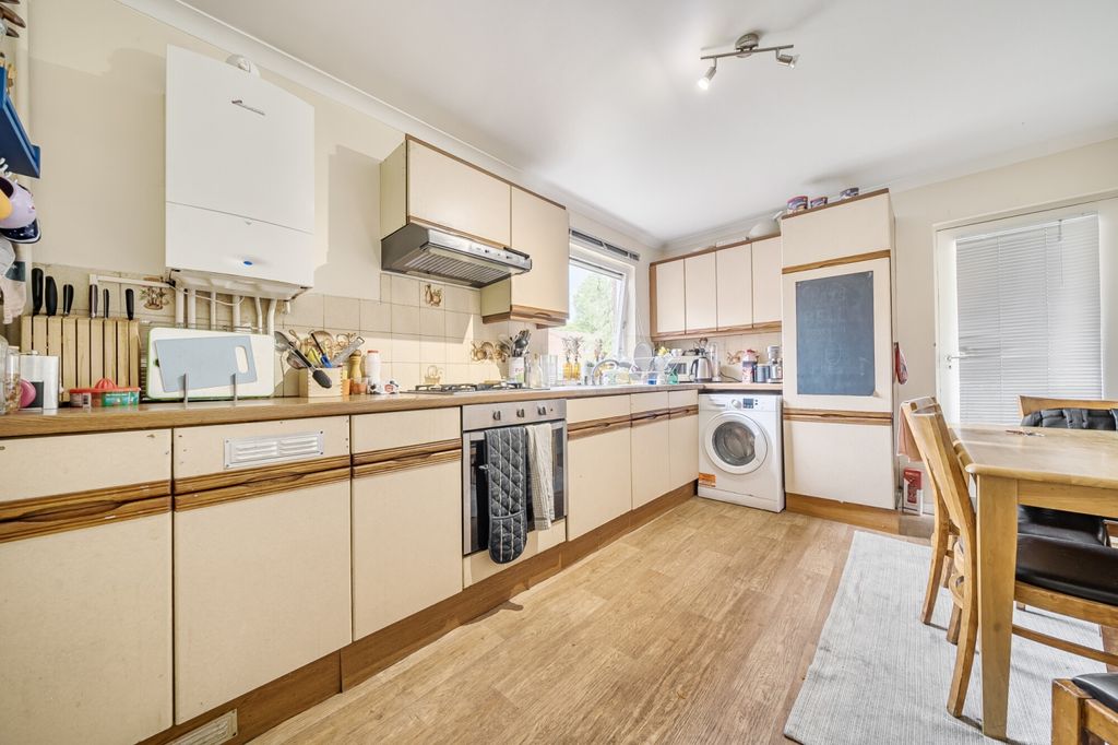 Property photo 2 of 15 Kitchen