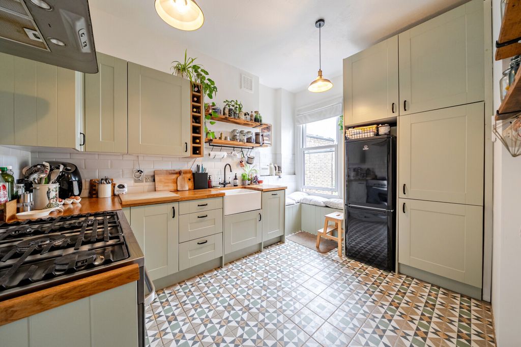 Property photo 3 of 10 1471289-16-6A1Ef9...