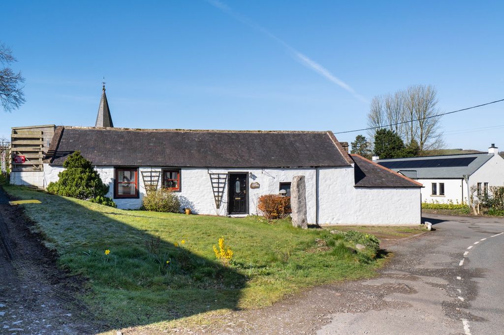 Property photo 1 of 40