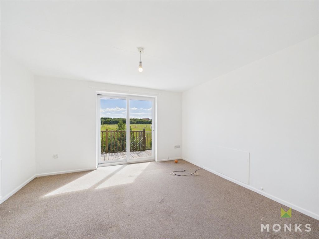 Property photo 3 of 7 Cam01520G0-Pr0428-Still007.Jpg