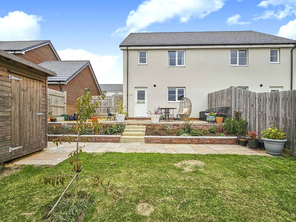 Property photo 2 of 21