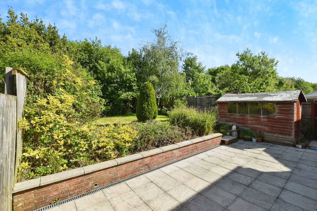 Property photo 3 of 16 Photo