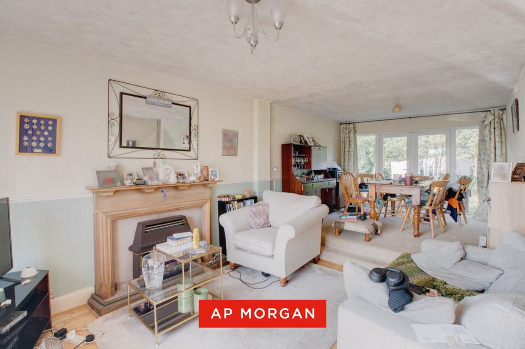 Property photo 2 of 12 Picture No. 25