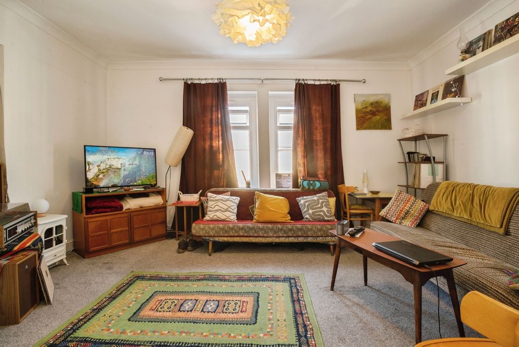 Property photo 1 of 12 Living/Dining Area