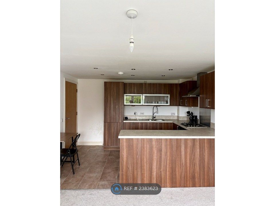 Property photo 2 of 18 Modern Kitchen