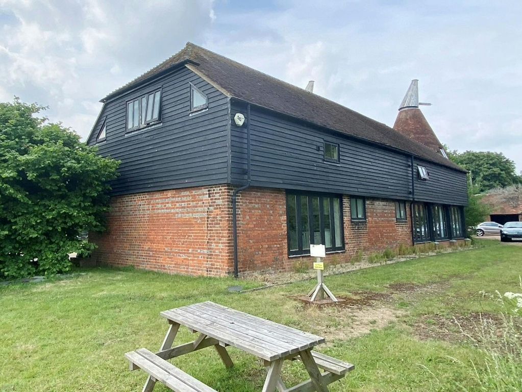 Property photo 2 of 4 Oast 2.Jpg