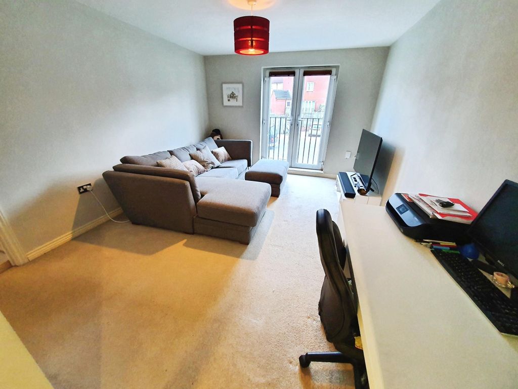 Property photo 3 of 11