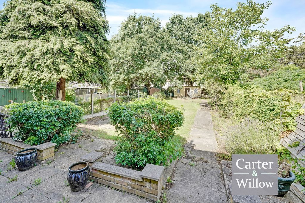 Property photo 3 of 14