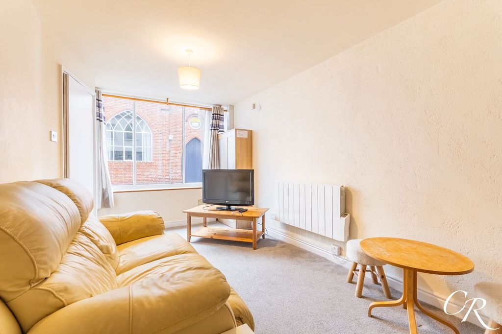 Property photo 3 of 17