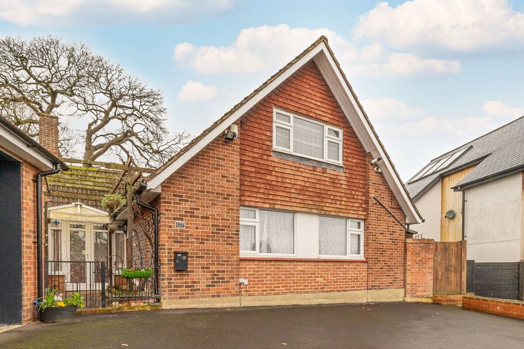 Property photo 1 of 2