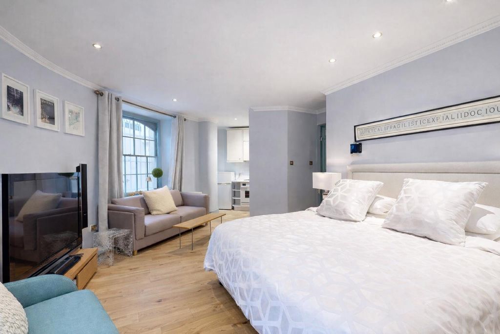 Property photo 3 of 7 37A3F9dc-127B-42c9-999B-2E5Ad8Fdd291.Png