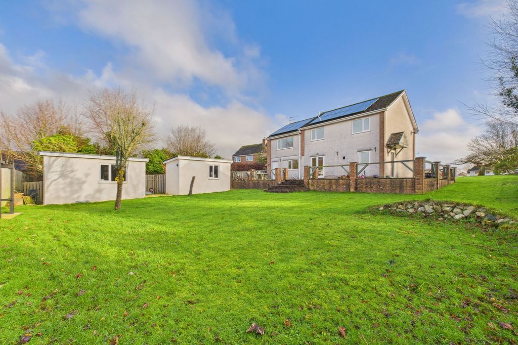 Property photo 1 of 29
