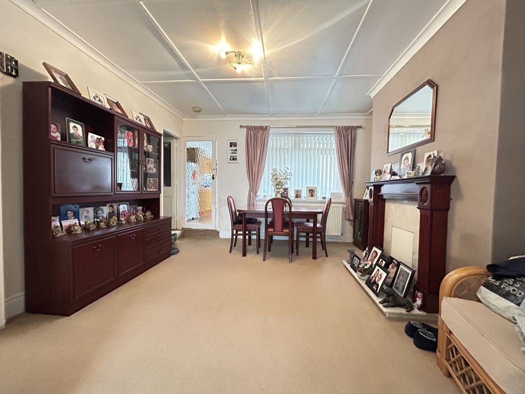 Property photo 3 of 13 Img_9655