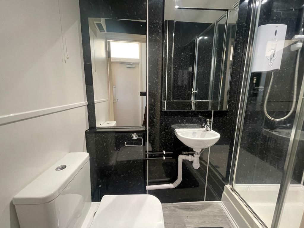 Property photo 3 of 3