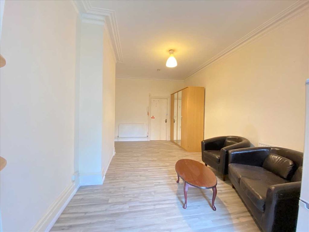 Property photo 1 of 8 Main Picture