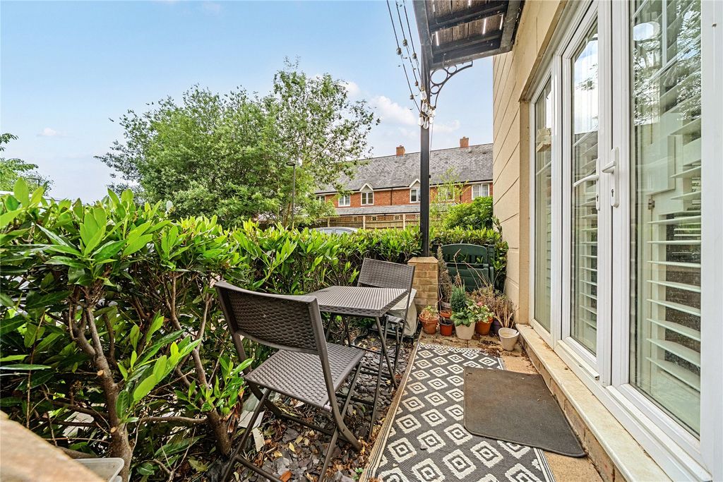Property photo 2 of 11 Picture No. 16