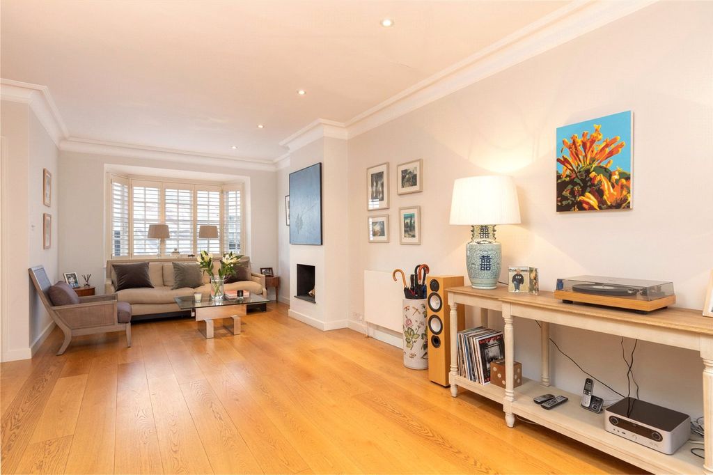 Property photo 3 of 18 Reception Room