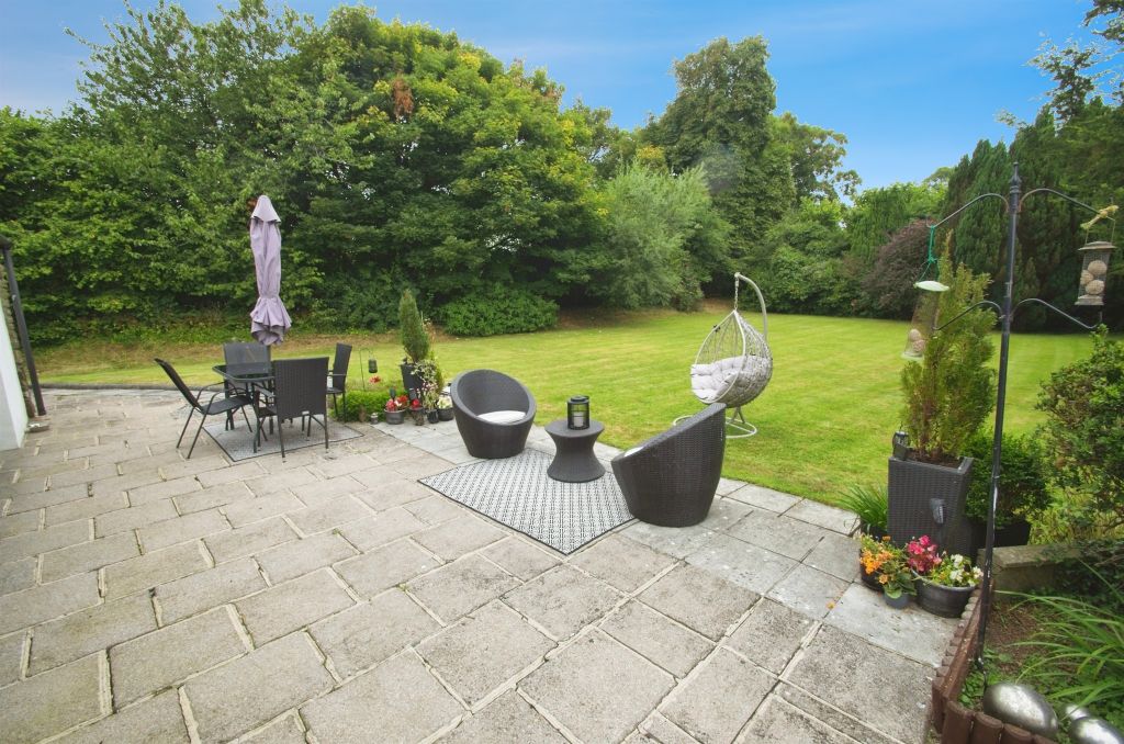 Property photo 2 of 43