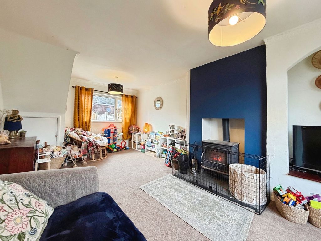 Property photo 3 of 14