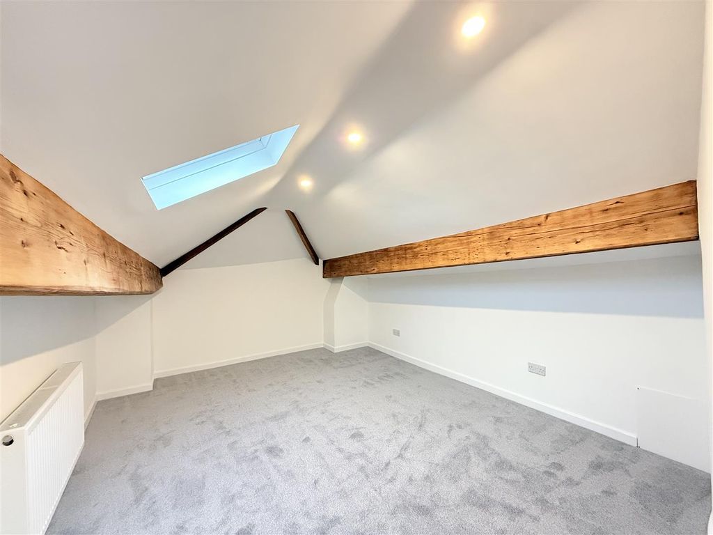 Property photo 3 of 18 Img_9988.Jpeg